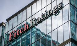Fitch Ratings Azerbaycan'ın kredi notunu artırdı