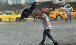 İstanbul'u sağanak vurdu! Valilik, AFAD ve Meteoroloji'den peş peşe uyarılar: 6 güne dikkat