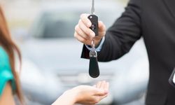 Bu da Rent a car vurgunu! Küçücük bir çizikten bakın kaç para alıyorlarmış