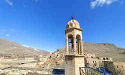 Mardin Mor Yuhanna Kilisesi'nde yoga tepki çekti! Mor Yuhanna Kilisesi nerede, kilisede yoganın cezası olacak mı?