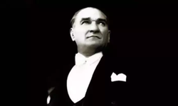 Dünyanın konuştuğu isimden Atatürk ve 10 Kasım paylaşımı