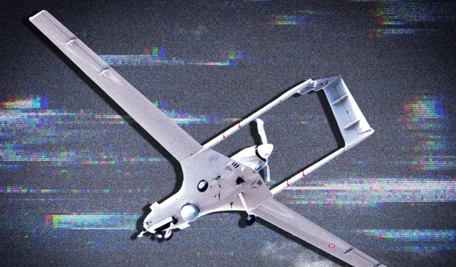 Ukrayna Rusya’ya ilk kez böyle saldırdı: Havada sopalı dron savaşı