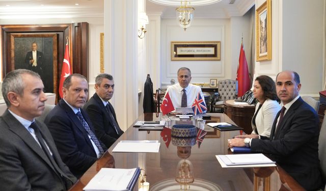 Bakan Yerlikaya'dan Birleşik Krallık ile diplomatik görüşme