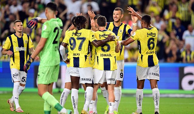 Fenerbahçe Süper Lig'e hızlı başladı: Kadıköy'de ilk maç ilk galibiyet