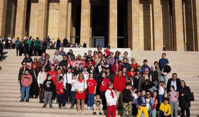 101’inci yılda +1 değerle Anıtkabir’i ziyaret ettiler