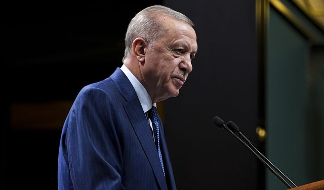 Cumhurbaşkanı Erdoğan, CHP'deki konser krizini eleştirdi: Borçlarını ödeyemeyenler milyonluk eğlenceler tertip ediyor