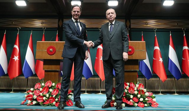 Cumhurbaşkanı Erdoğan'dan Mark Rutte’ye tebrik telefonu 