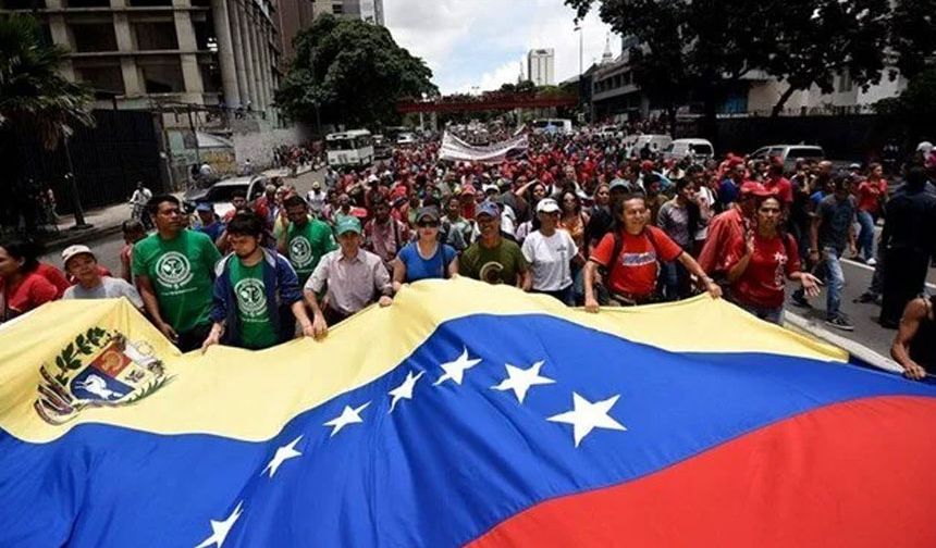 Venezuela, eski 5 devlet başkanının ülkeye gelişine izin vermedi