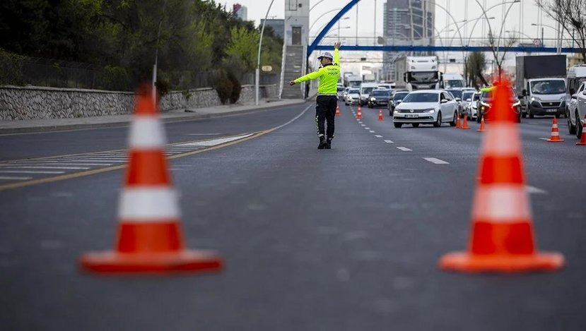 Istanbulda Trafige Kapali Yollar D-1