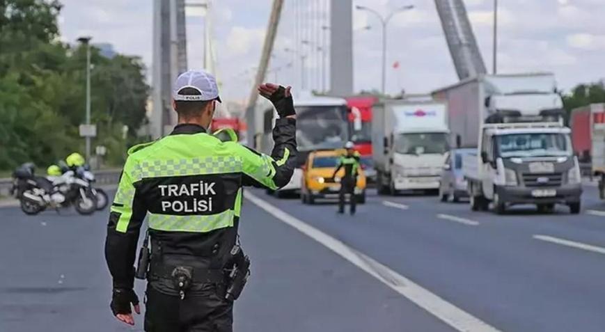 Istanbulda Trafige Kapali Yollar E